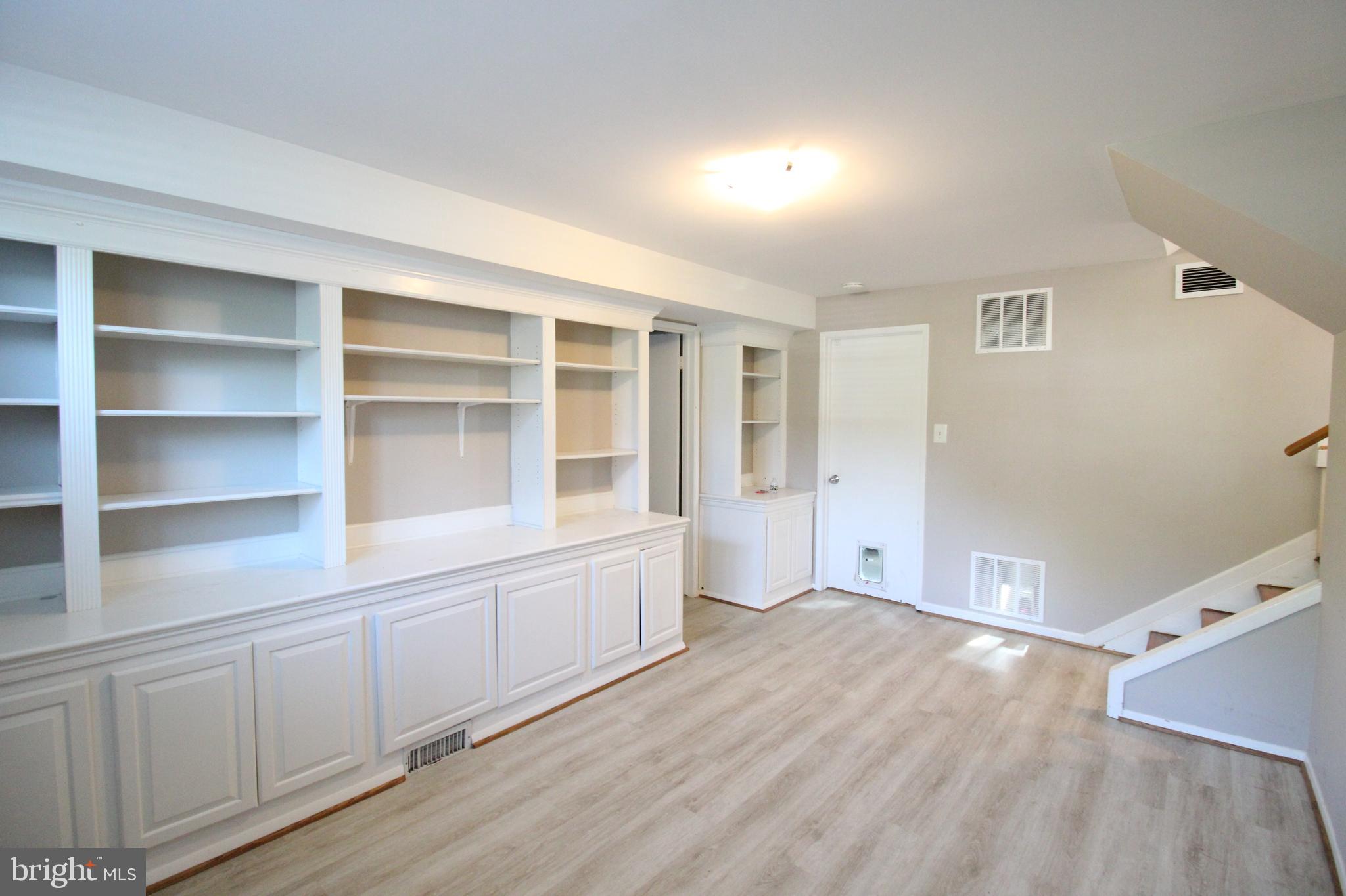 5204 Queensberry Avenue Springfield, VA 22151 - Photo 7 of 23