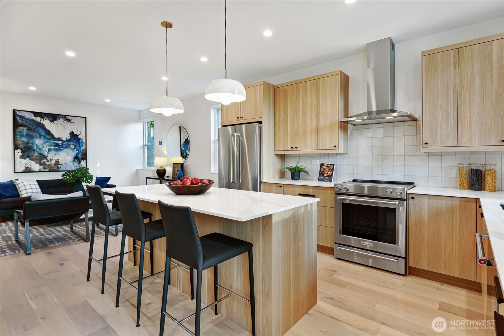 8810 41st Avenue Southwest Seattle, WA 98136 - Photo 6 of 38