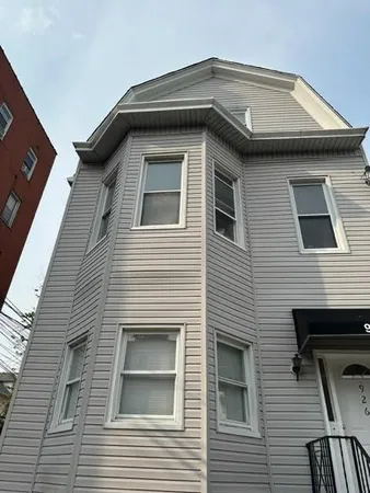 $3,350 | 926 17th Street, Unit 2, Union City, NJ 07087
