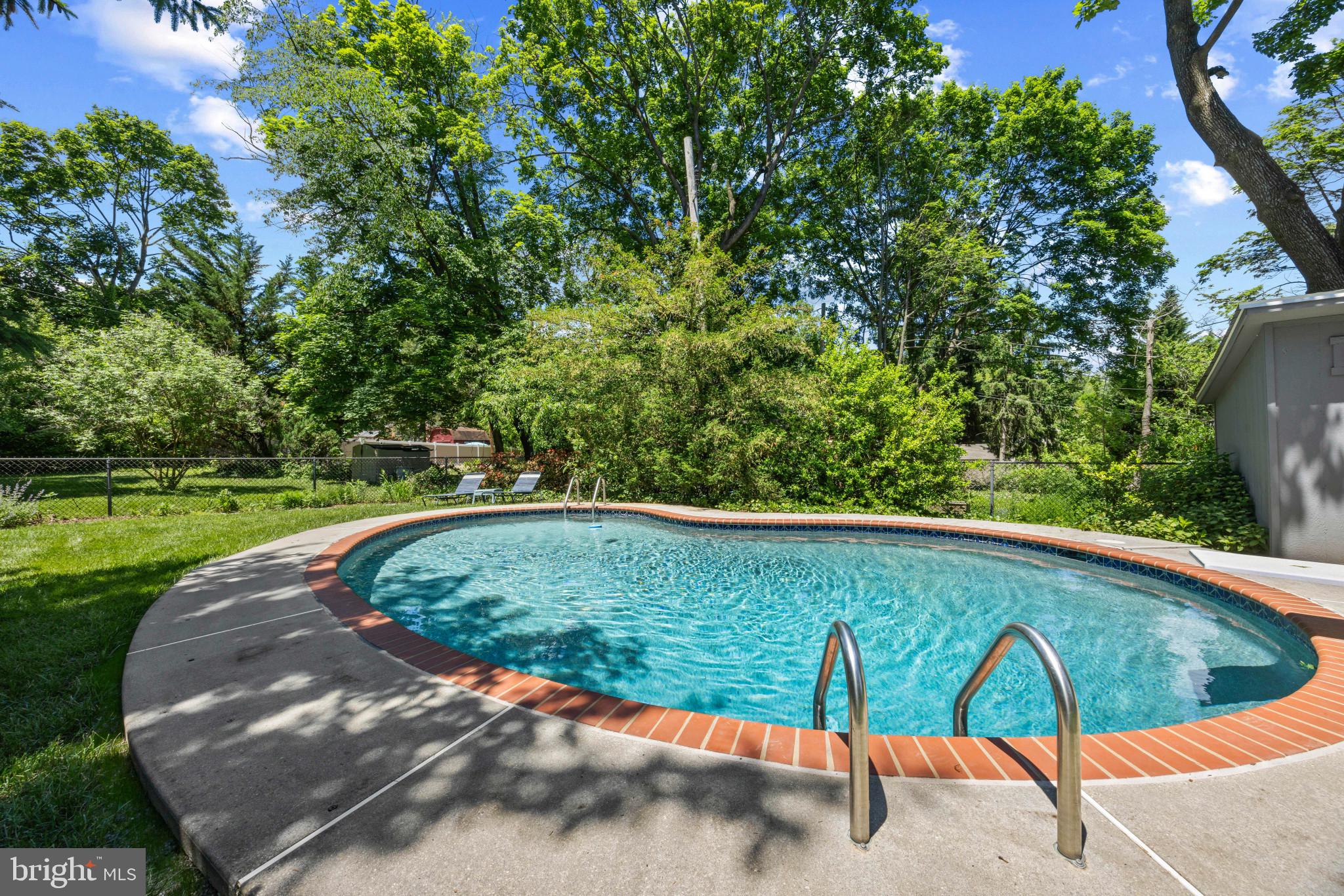 6506 Beverly Road Baltimore, MD 21239 - Photo 46 of 66 Inground Pool