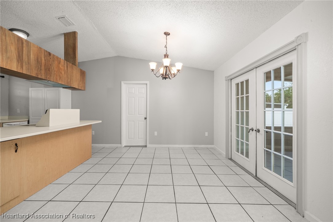 4107 Ramiro Street Sebring, FL 33872 - Photo 3 of 46 Gallery Image 3