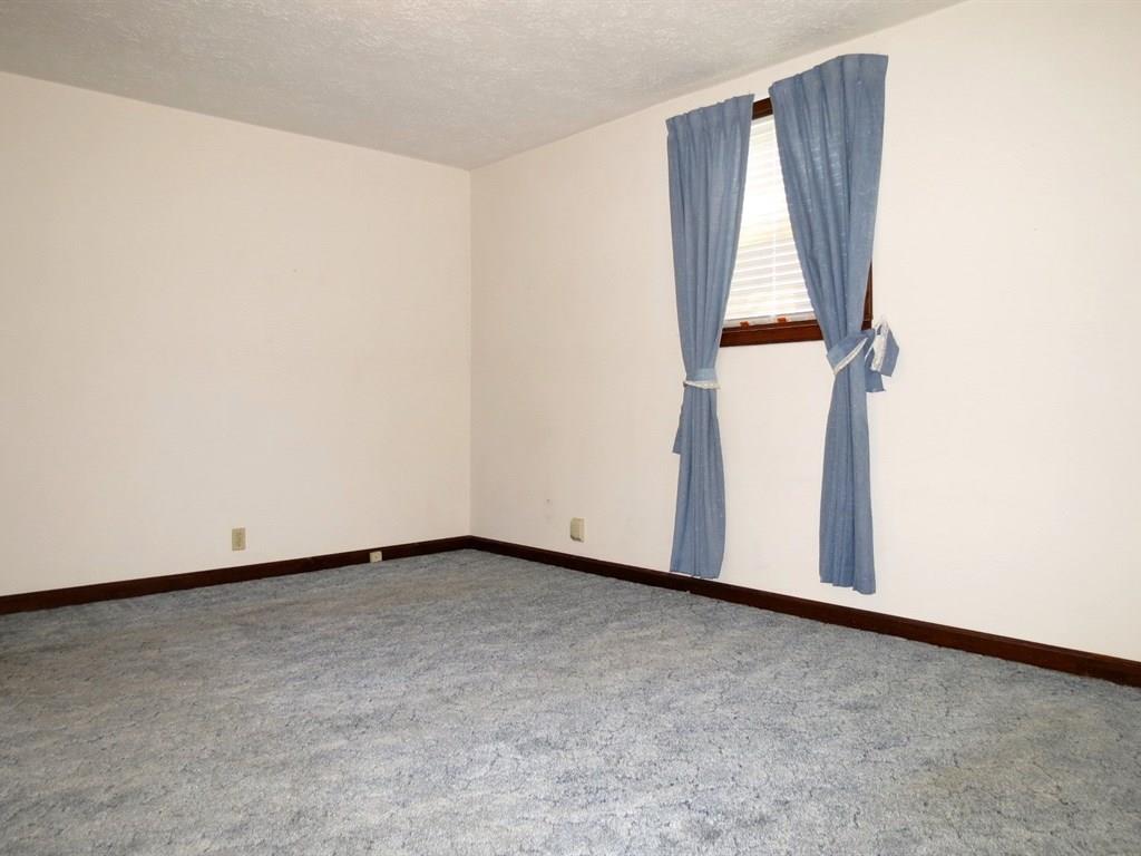 651 Jackson Street Hope, IN 47246 - Photo 12 of 21 Gallery Image 12