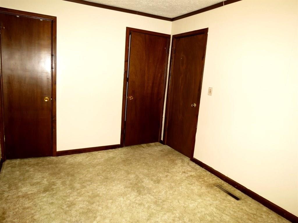 651 Jackson Street Hope, IN 47246 - Photo 14 of 21 Gallery Image 14