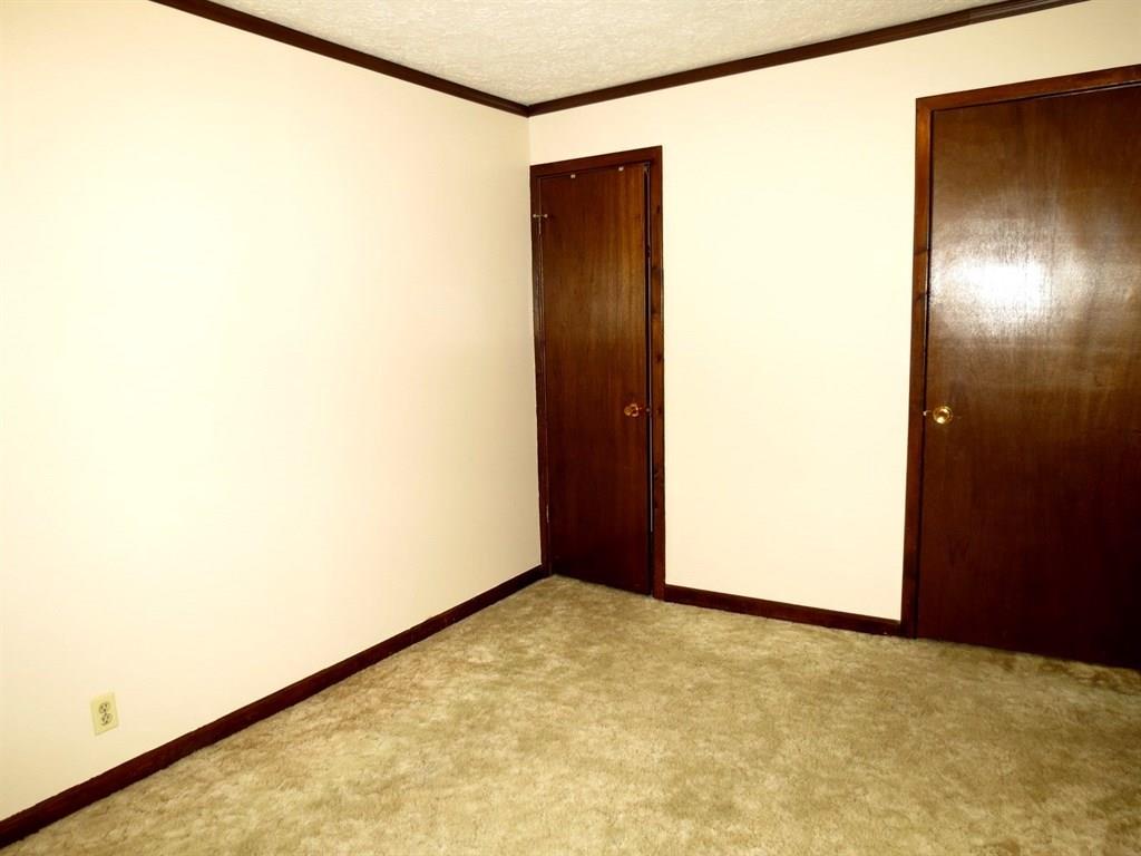 651 Jackson Street Hope, IN 47246 - Photo 15 of 21 Gallery Image 15