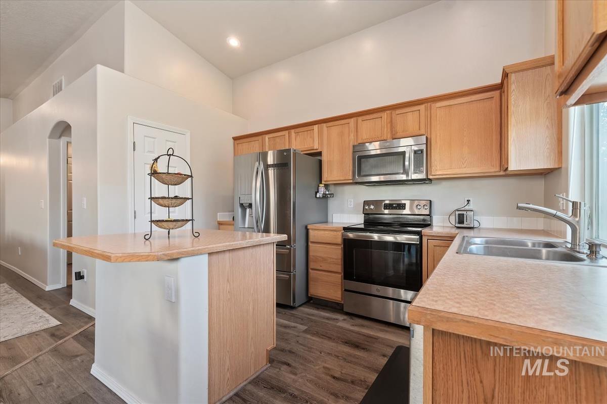 7579 West Middle Fork Street Boise, ID 83709 - Photo 11 of 39