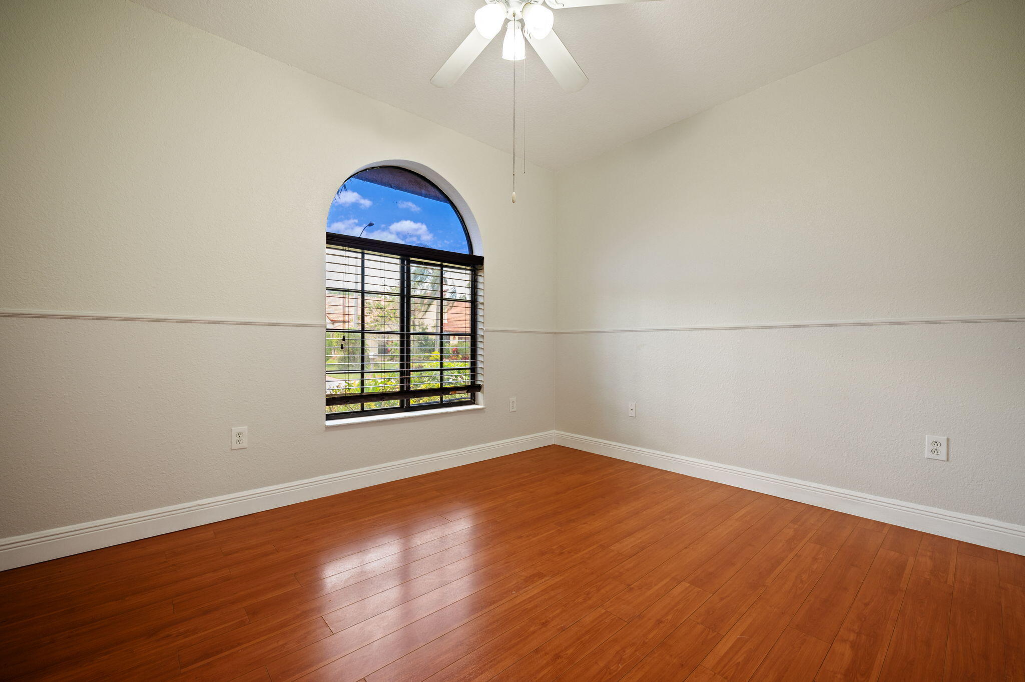 7039 Golf Pointe Circle Tamarac, FL 33321 - Photo 17 of 34 20-web-or-mls-7039-golf-pointe-cir