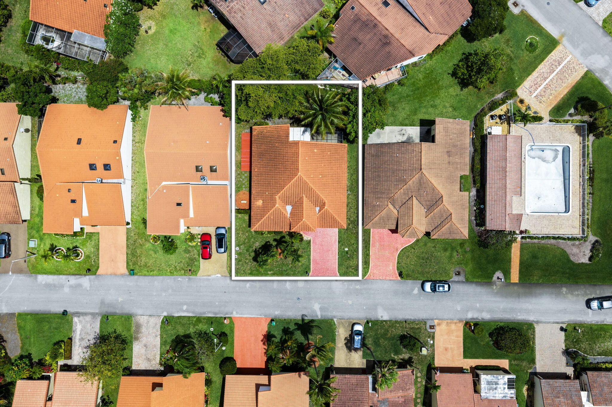 7039 Golf Pointe Circle Tamarac, FL 33321 - Photo 29 of 34 2-web-or-mls-7039-golf-pointe-cir