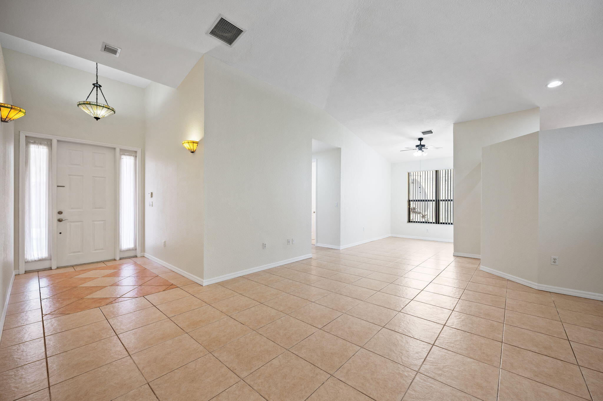 7039 Golf Pointe Circle Tamarac, FL 33321 - Photo 4 of 34 7-web-or-mls-7039-golf-pointe-cir