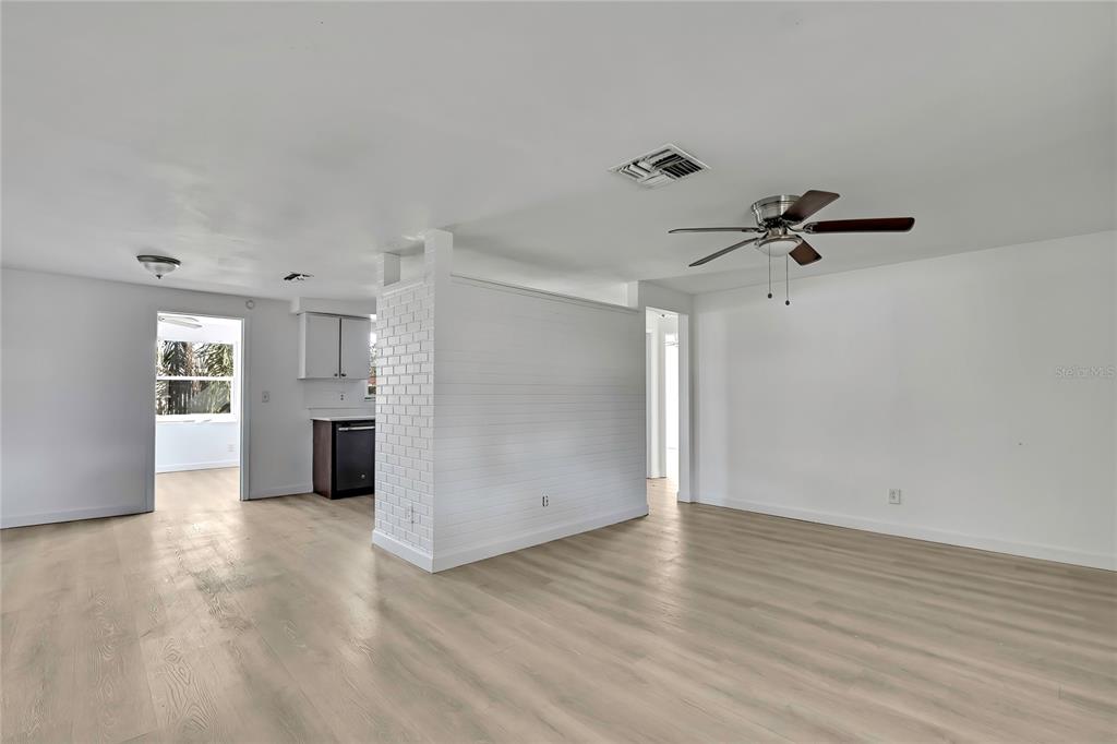 4841 Manor Drive New Port Richey, FL 34652 - Photo 9 of 33 Gallery Image 9