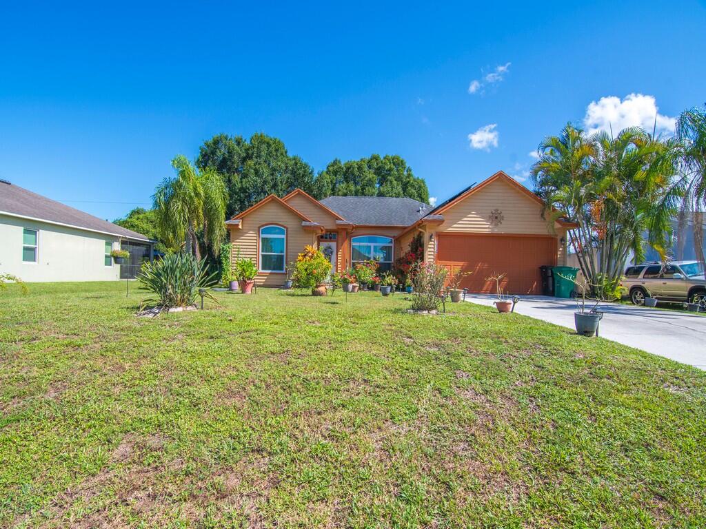 714 Southwest Andrew Road Port St. Lucie, FL 34953 - Photo 4 of 33 Resized032