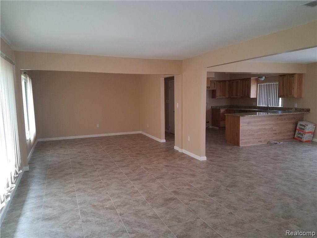 436 Helen Street Inkster, MI 48141 - Photo 7 of 29 open layout LR, DR & KIT
