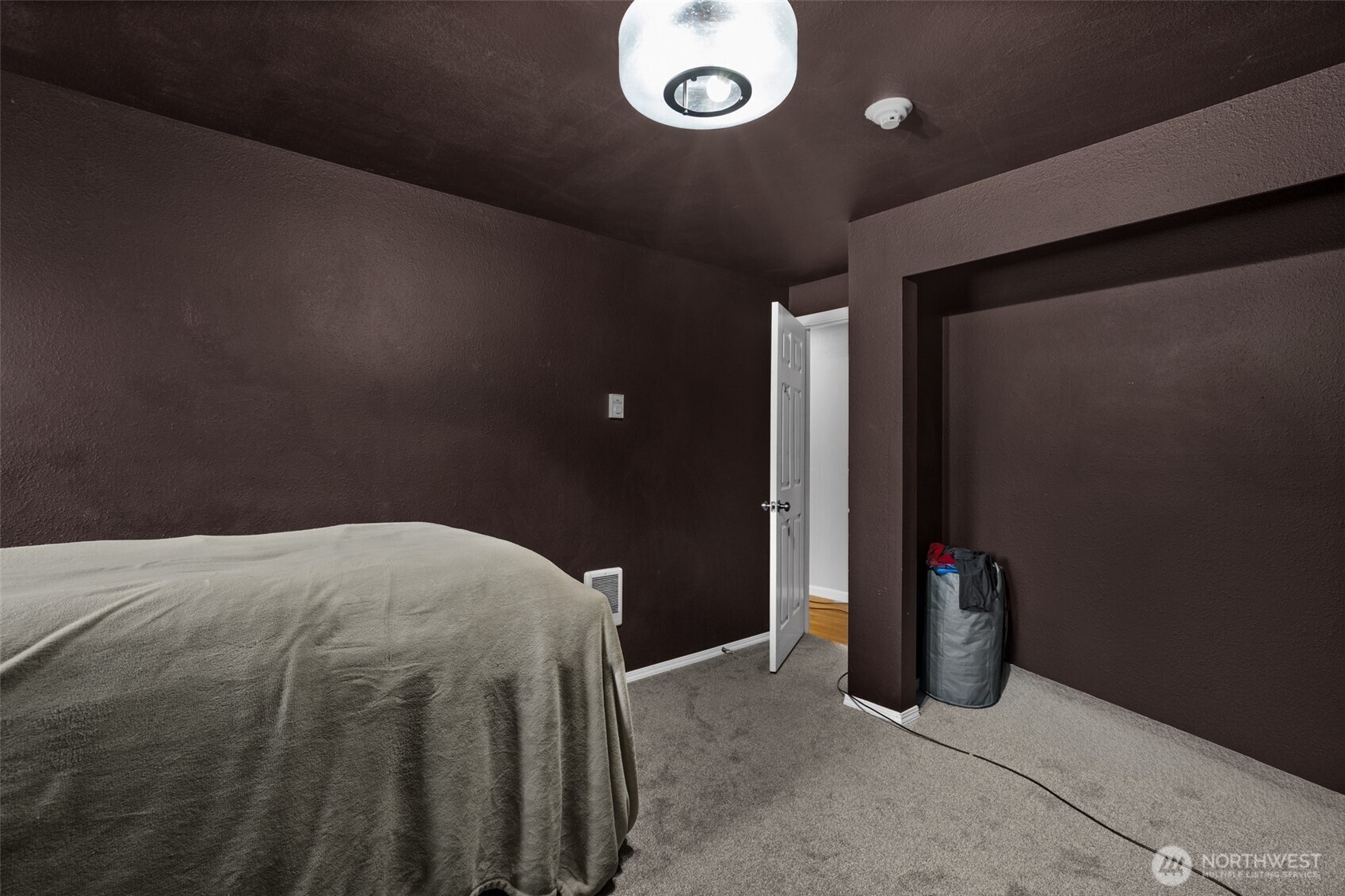 11002 Southeast Petrovitsky Road, Unit G304 Renton, WA 98055 - Photo 24 of 37 Gallery Image 24