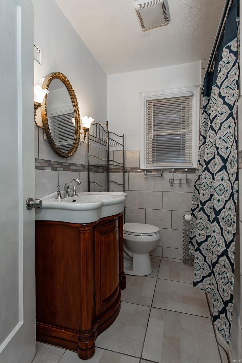 9332 MacKenzie Road St. Louis, MO 63123 - Photo 11 of 28