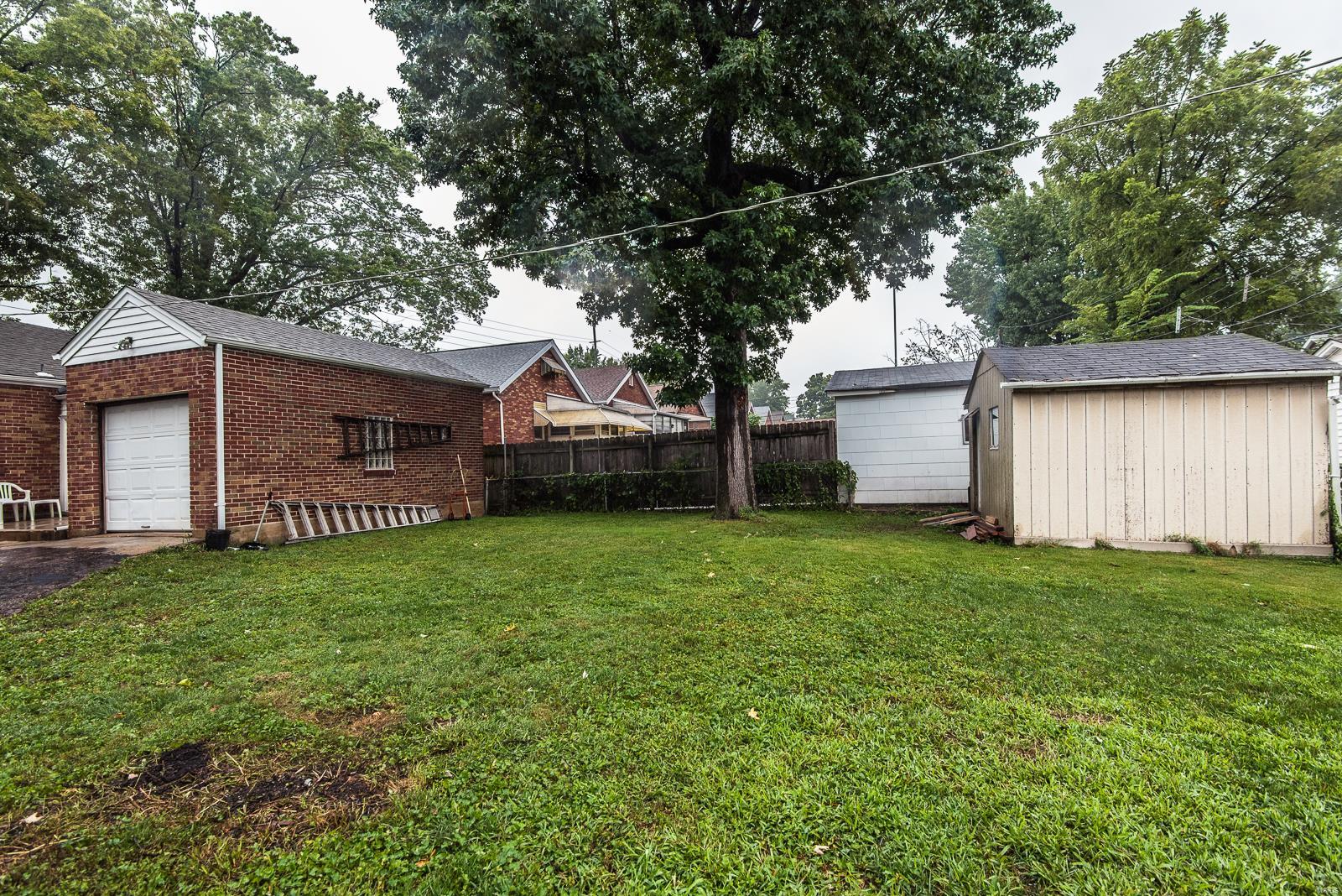 9332 MacKenzie Road St. Louis, MO 63123 - Photo 28 of 28