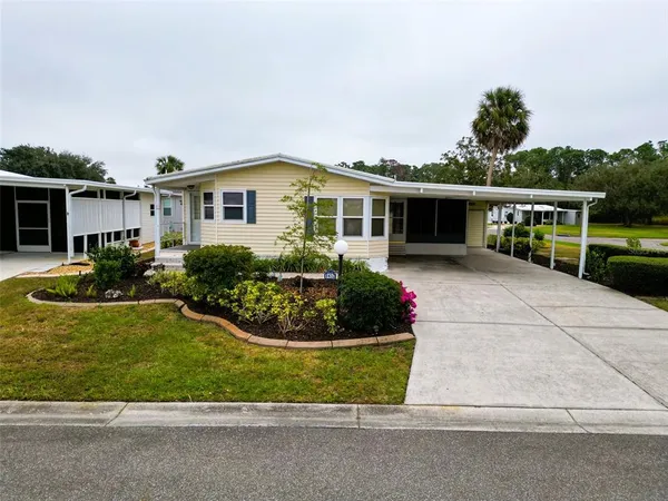 $198,000 | 8402 Imperial Circle, Palmetto, FL 34221