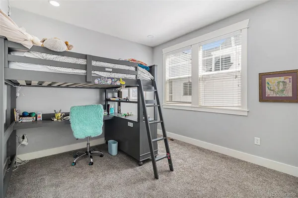 a view of entryway and workspace