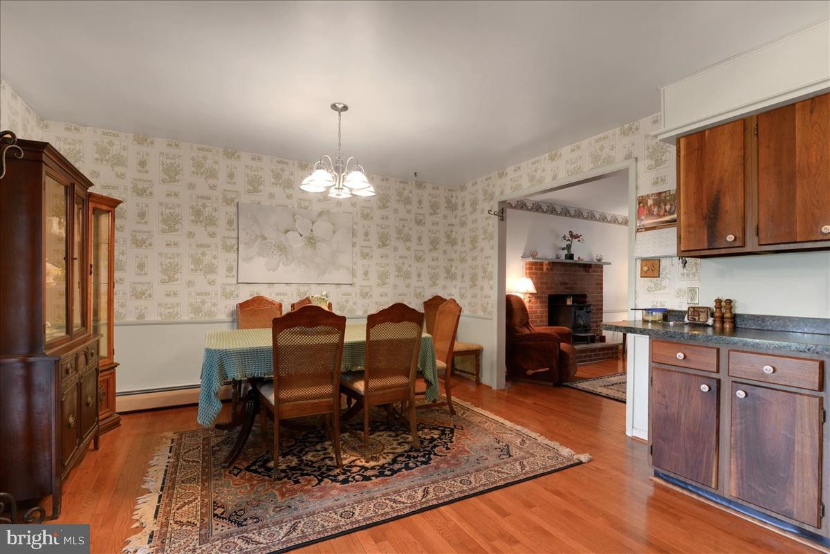 798 Noble Road Christiana, PA 17509 - Photo 10 of 26 Dining Area