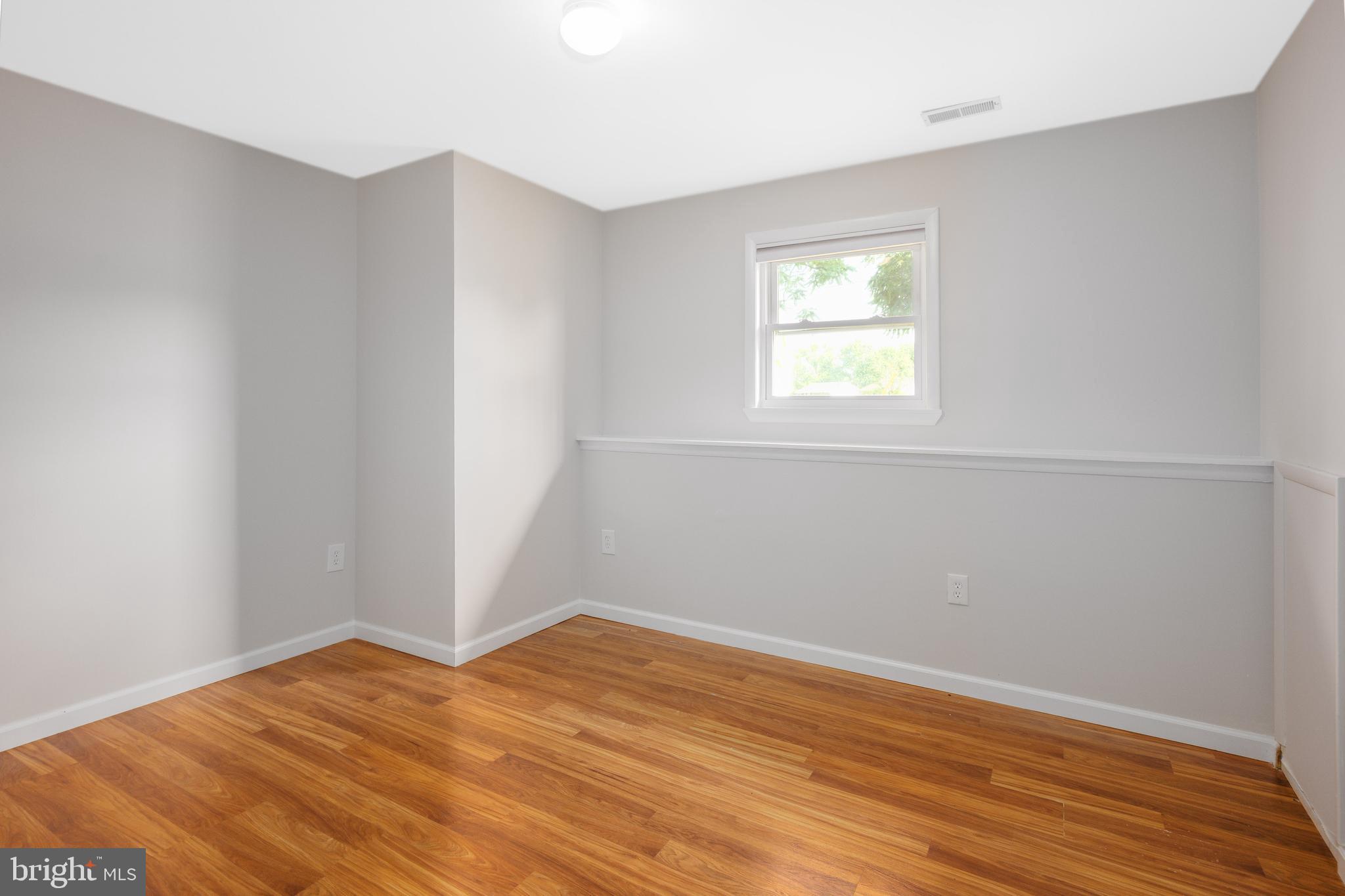 8545 Jenkins Road Pasadena, MD 21122 - Photo 24 of 31