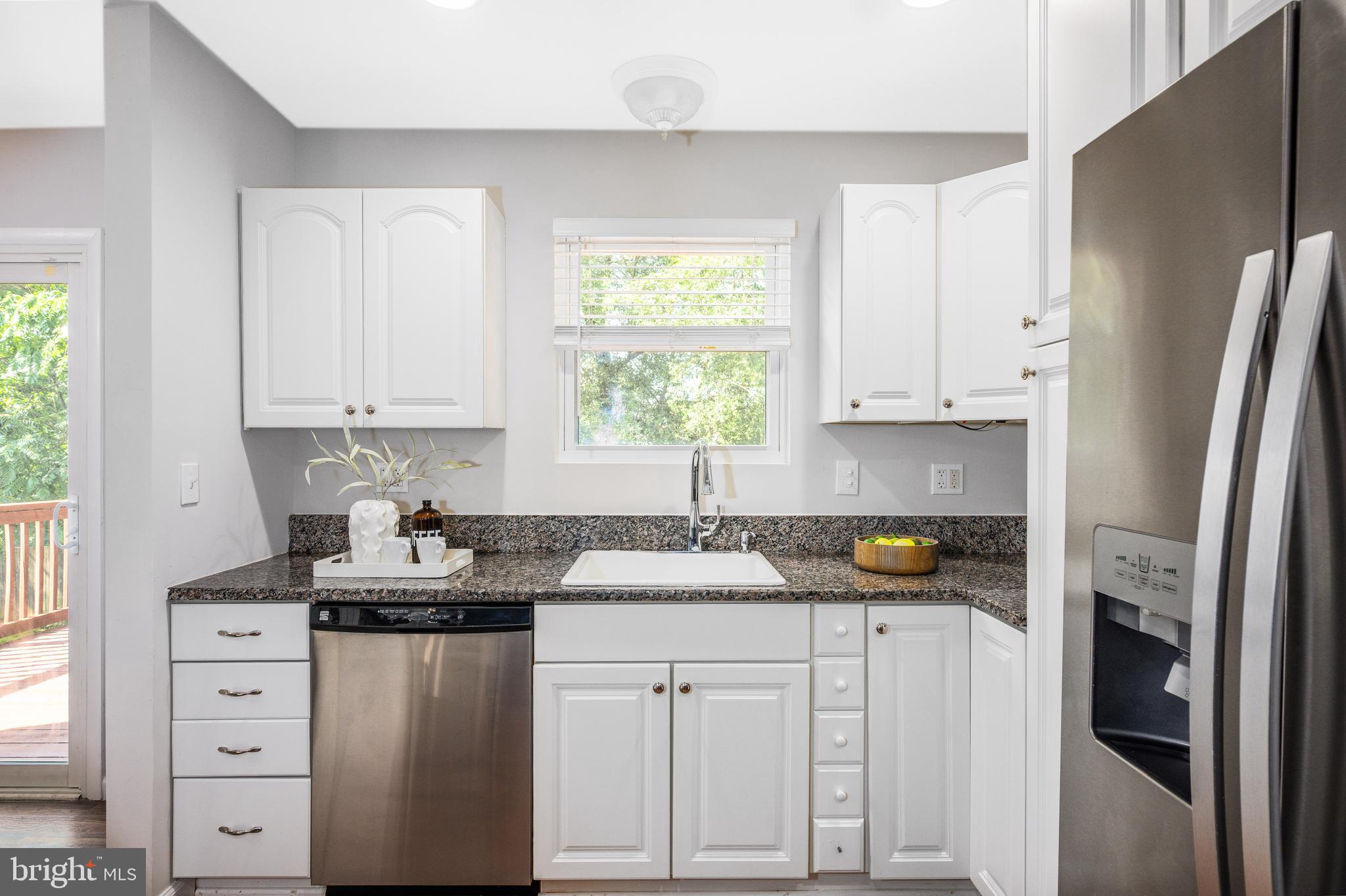 8545 Jenkins Road Pasadena, MD 21122 - Photo 9 of 31