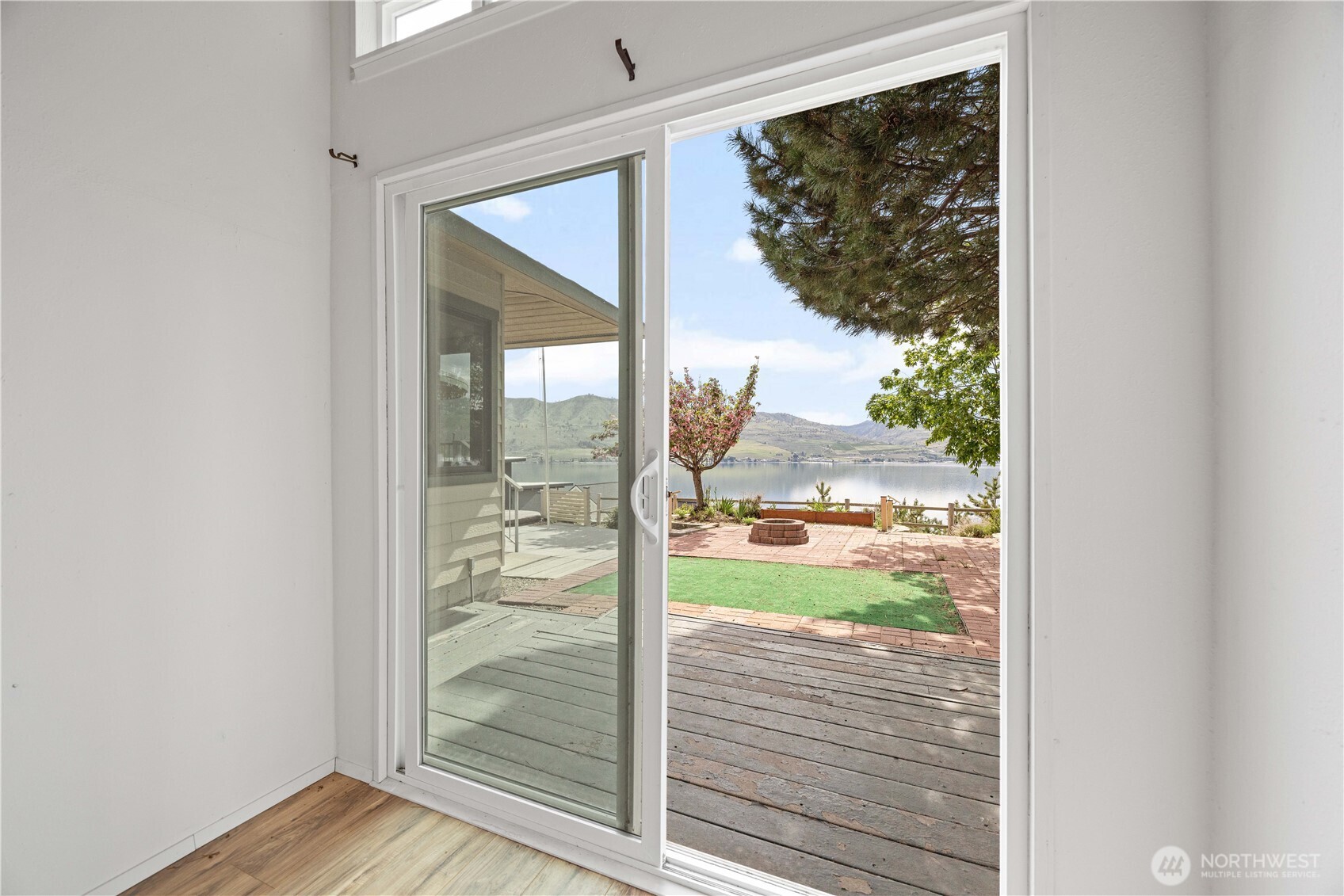 114 Riviera Place Chelan, WA 98816 - Photo 31 of 40 Gallery Image 31