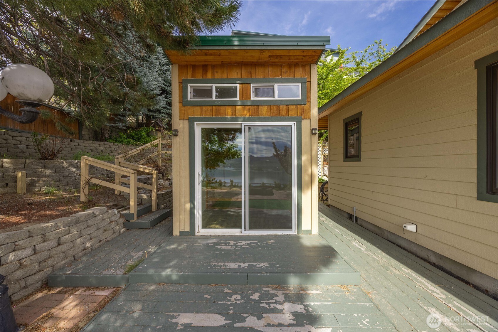 114 Riviera Place Chelan, WA 98816 - Photo 6 of 40 Gallery Image 6