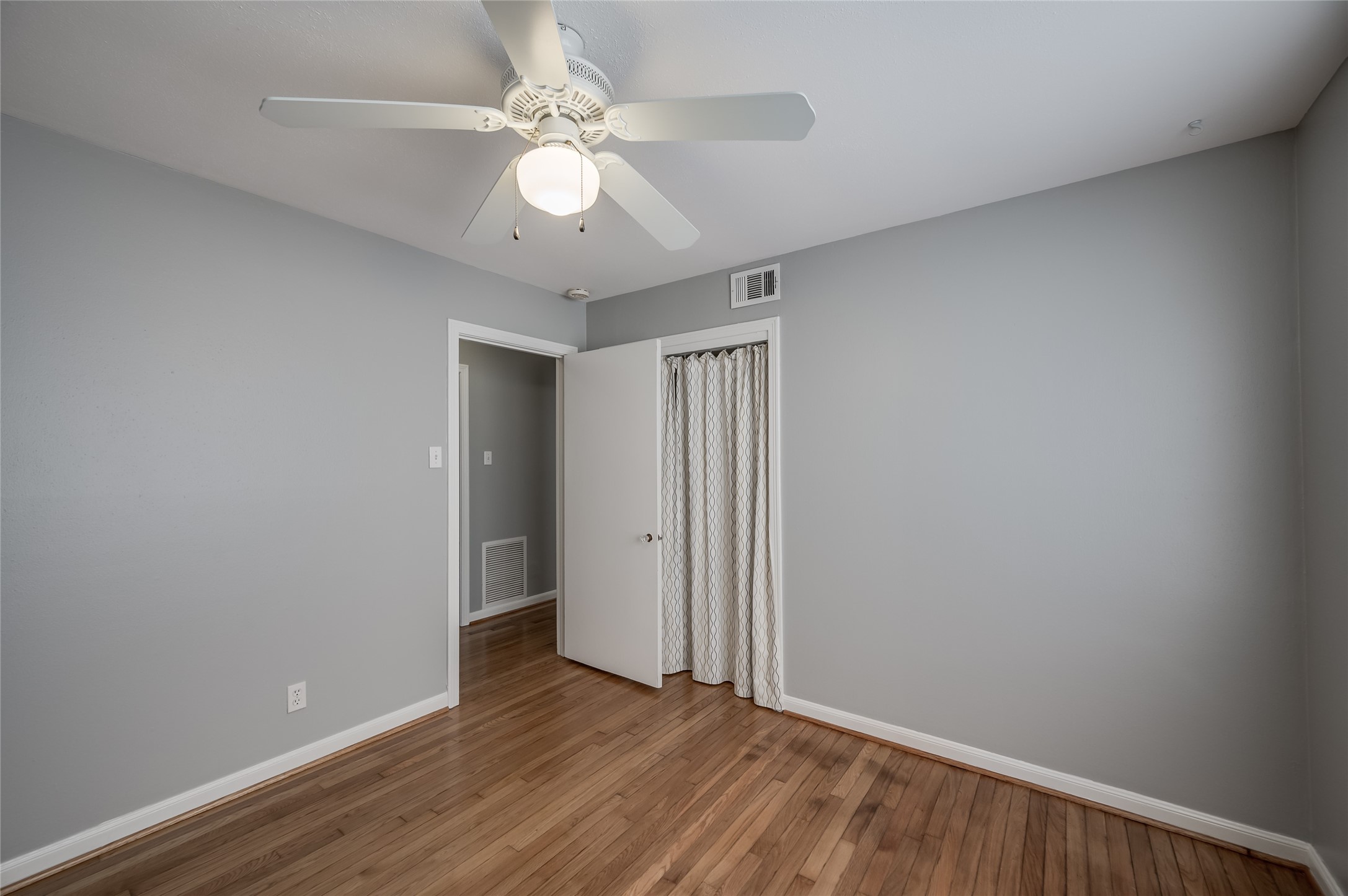 3322 Elmridge Street Houston, TX 77025 - Photo 18 of 26