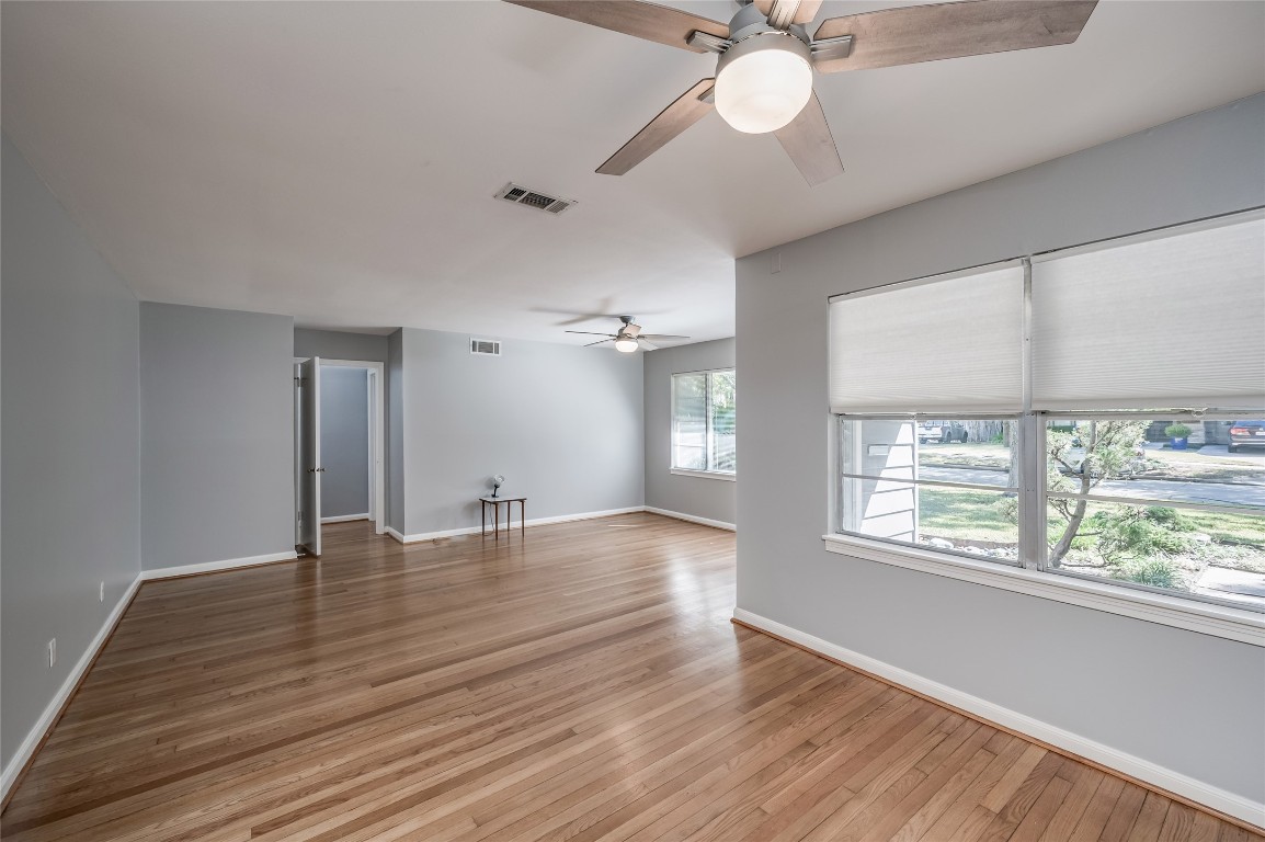 3322 Elmridge Street Houston, TX 77025 - Photo 2 of 26