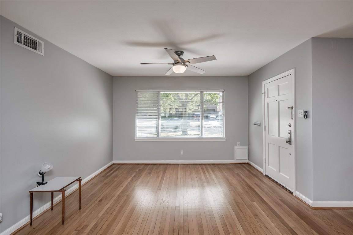 3322 Elmridge Street Houston, TX 77025 - Photo 6 of 26