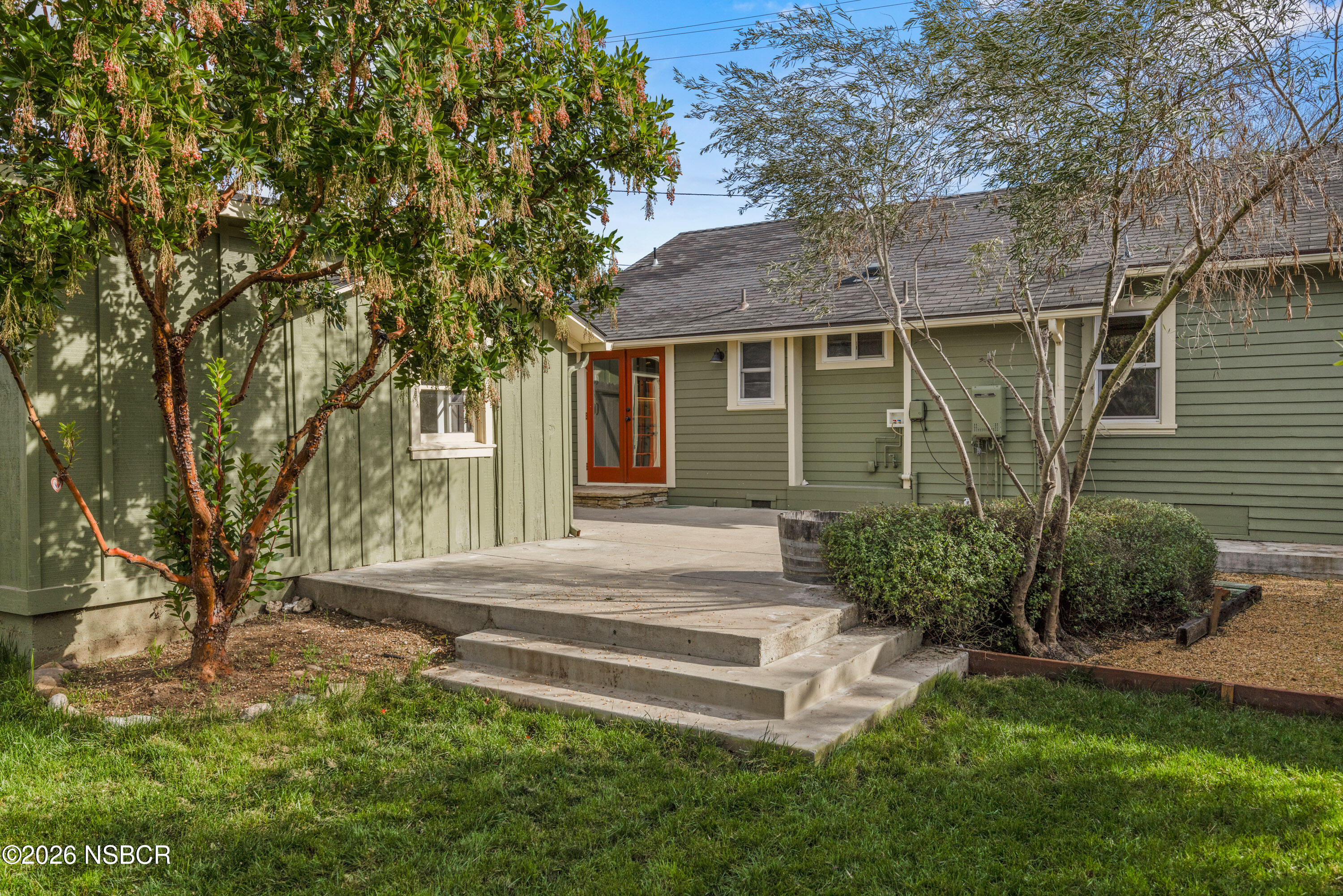 533 Pine Street Solvang, CA 93463 - Photo 23 of 37 a front view of a house with garden