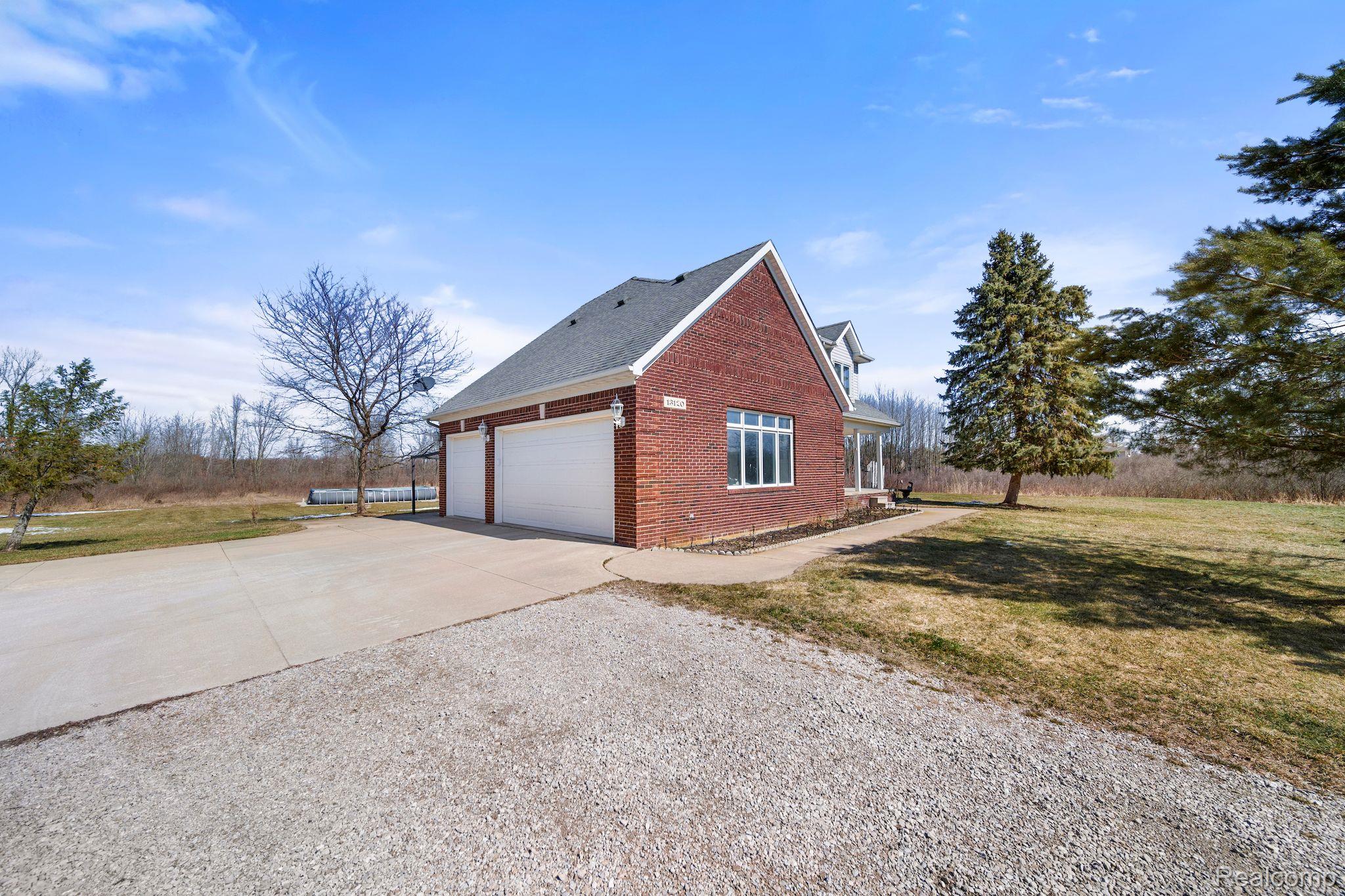 13120 Atwell Road Emmett, MI 48022 - Photo 4 of 52 Gallery Image 4