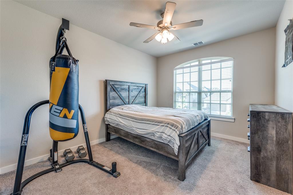 912 Fallbrook Avenue Denton, TX 76210 - Photo 14 of 26