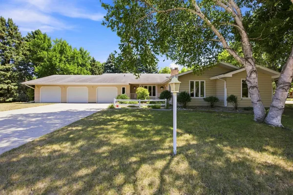 $465,000 | 3206 Rivershore Drive South, Moorhead, MN 56560