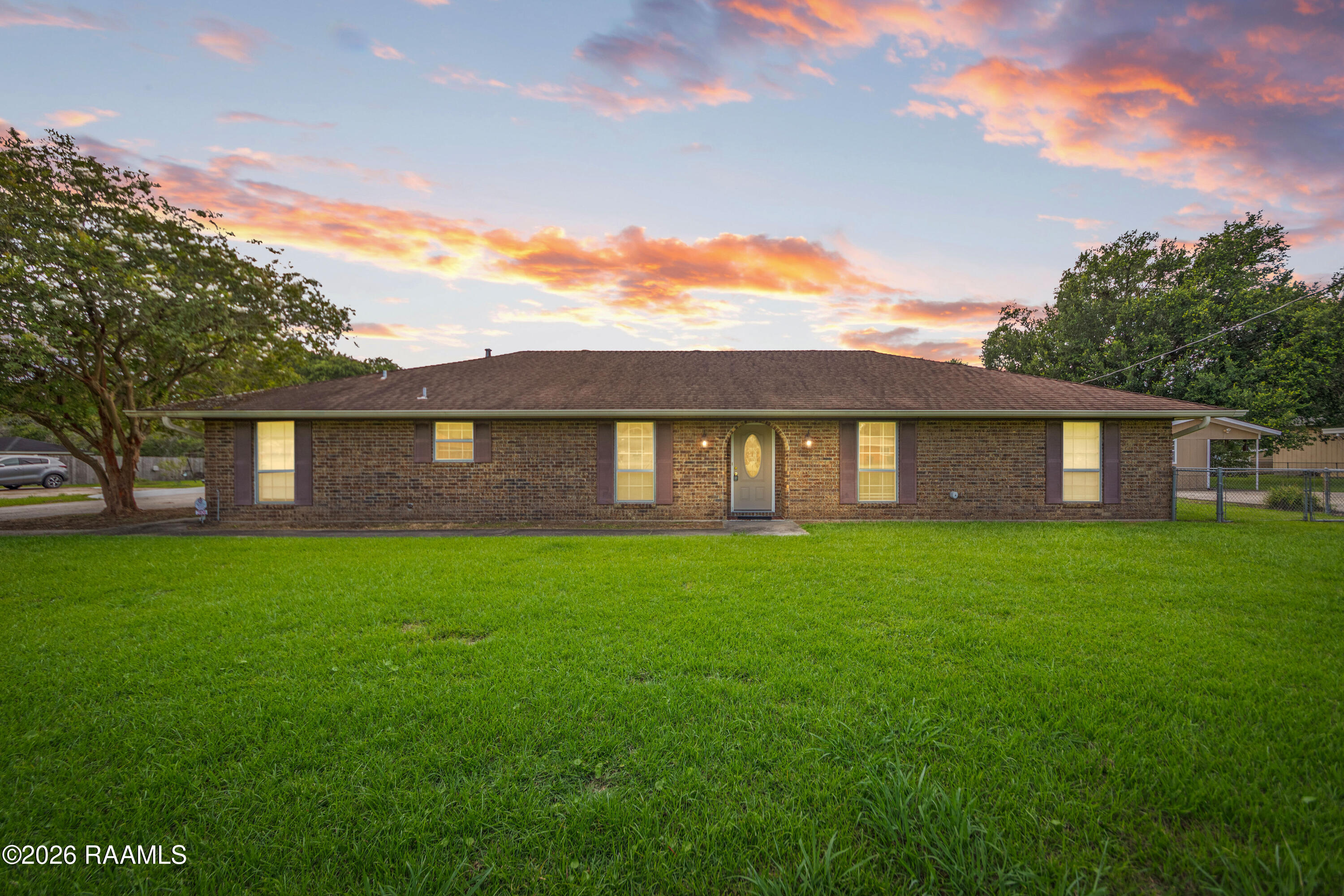 2806 Old Jeanerette Road New Iberia, LA 70563 - Photo 28 of 29 twilight