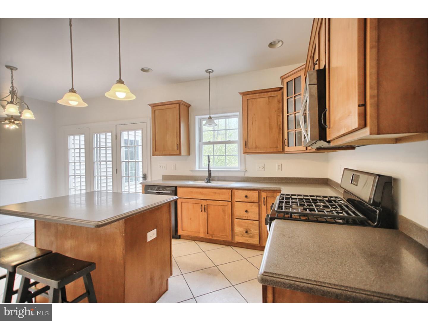 61 Kane Road Morgantown, PA 19543 - Photo 11 of 25 Kitchen