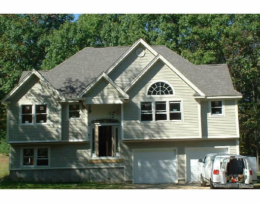 106 Dudley Road Oxford, MA 01540 - Photo 1 of 1 Gallery Image 1
