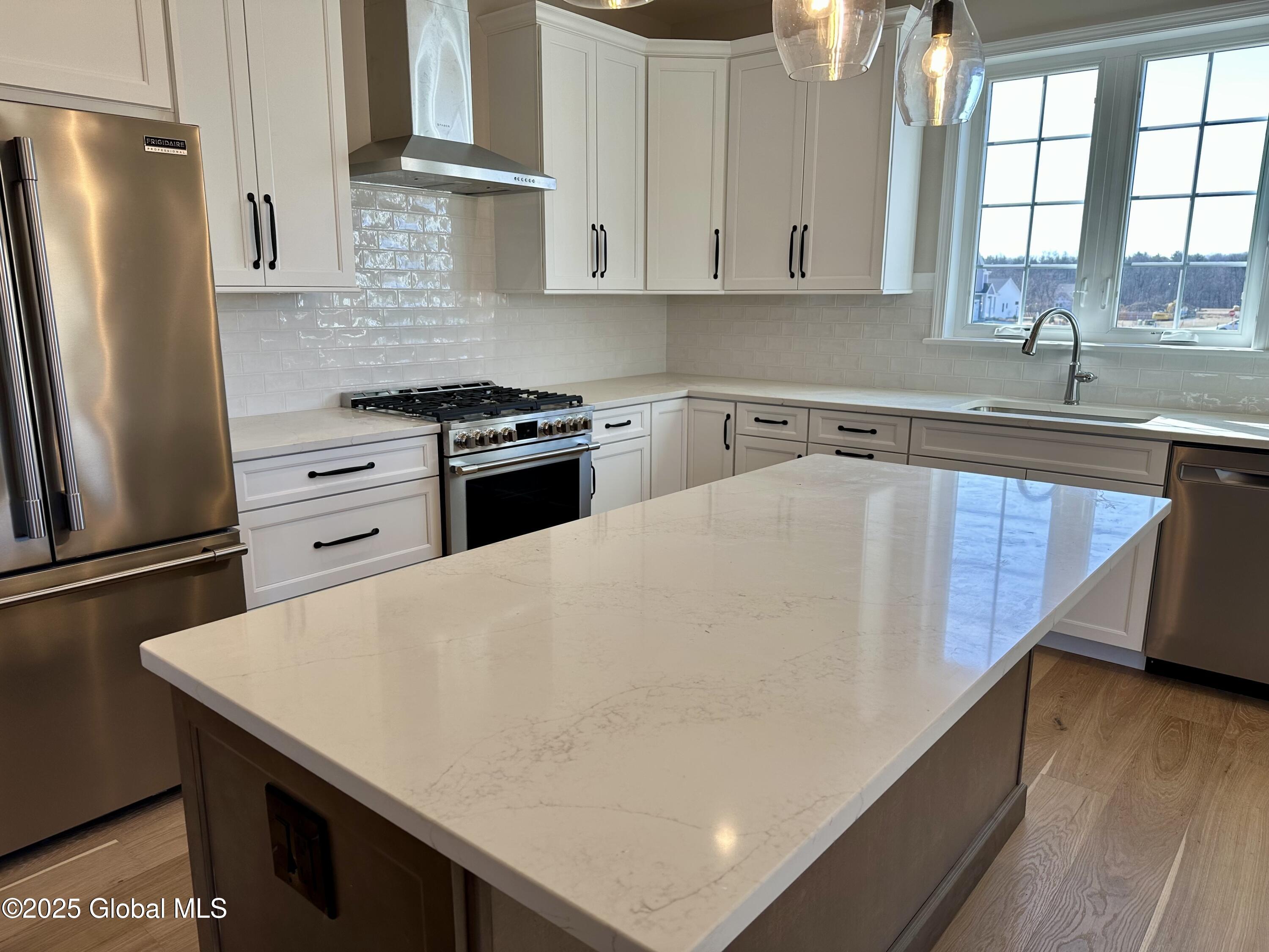 24 Silver Oak Drive Halfmoon, NY 12065 - Photo 5 of 23 Kitchen x3