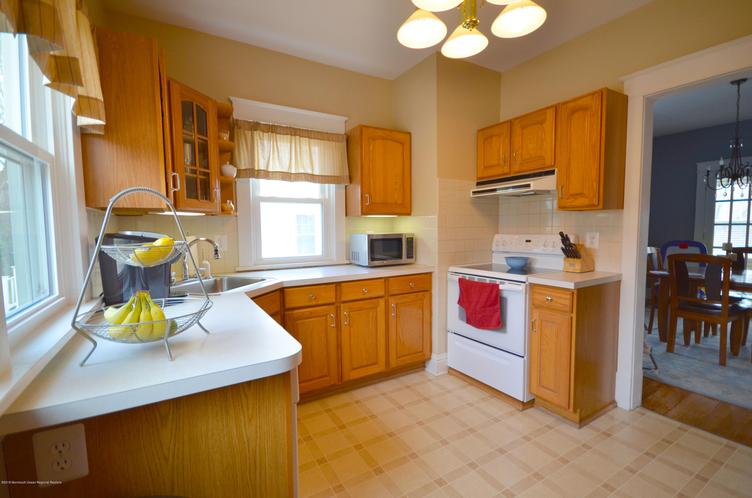 215 Cooper Road Red Bank, NJ 07701 - Photo 16 of 38 215_Cooper_48