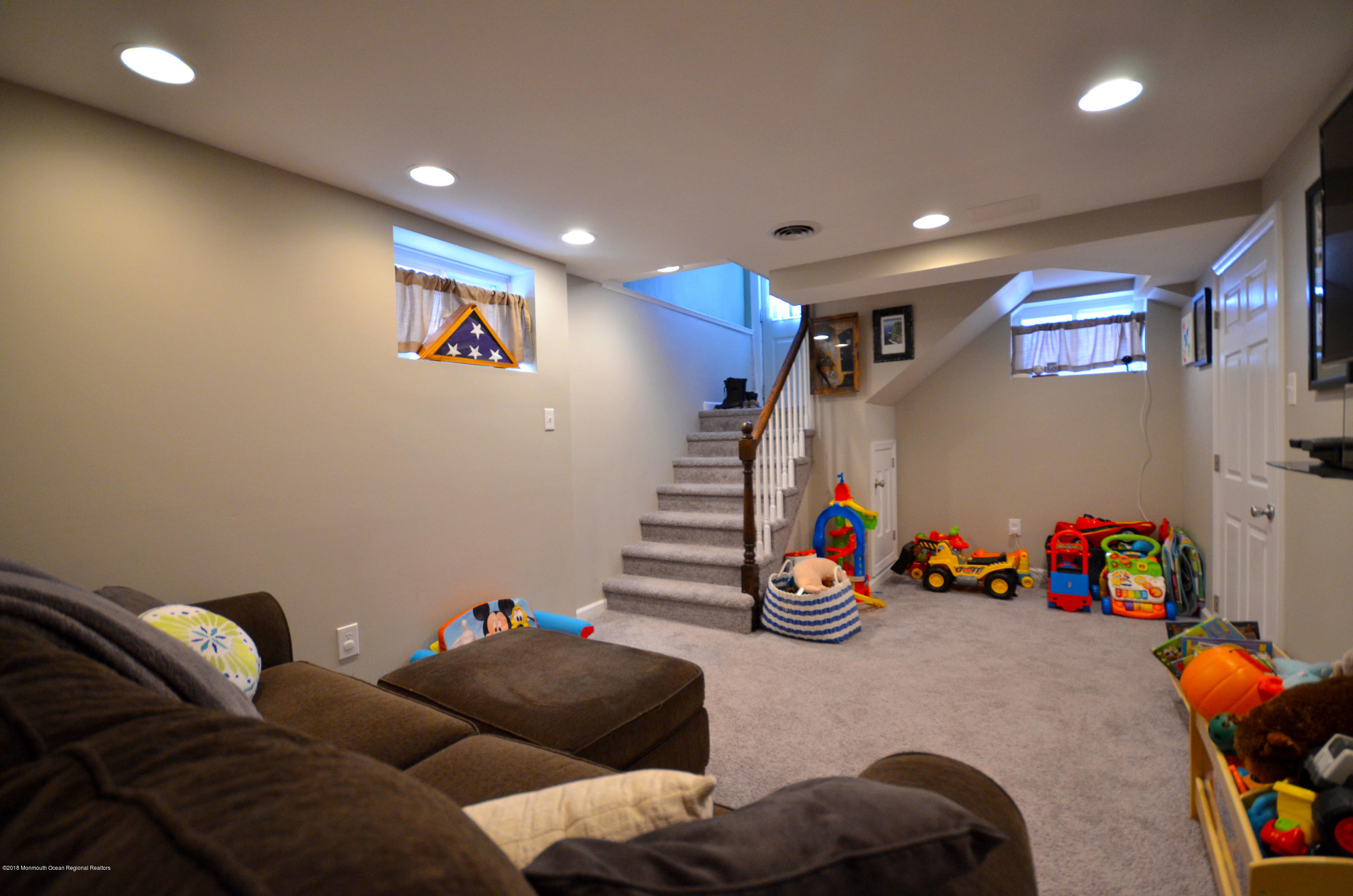 215 Cooper Road Red Bank, NJ 07701 - Photo 28 of 38 215_Cooper_44