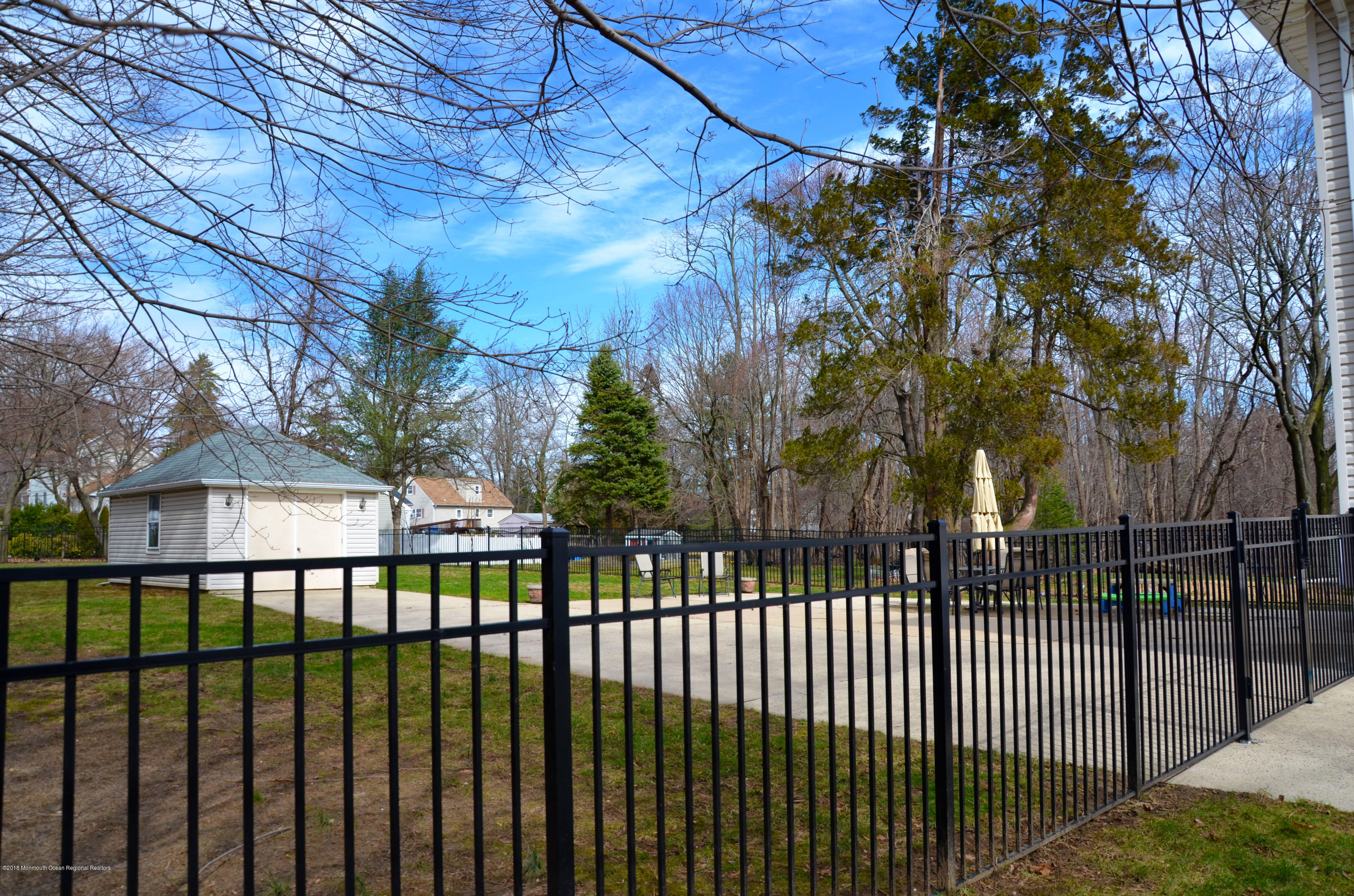 215 Cooper Road Red Bank, NJ 07701 - Photo 35 of 38 215_Cooper_18