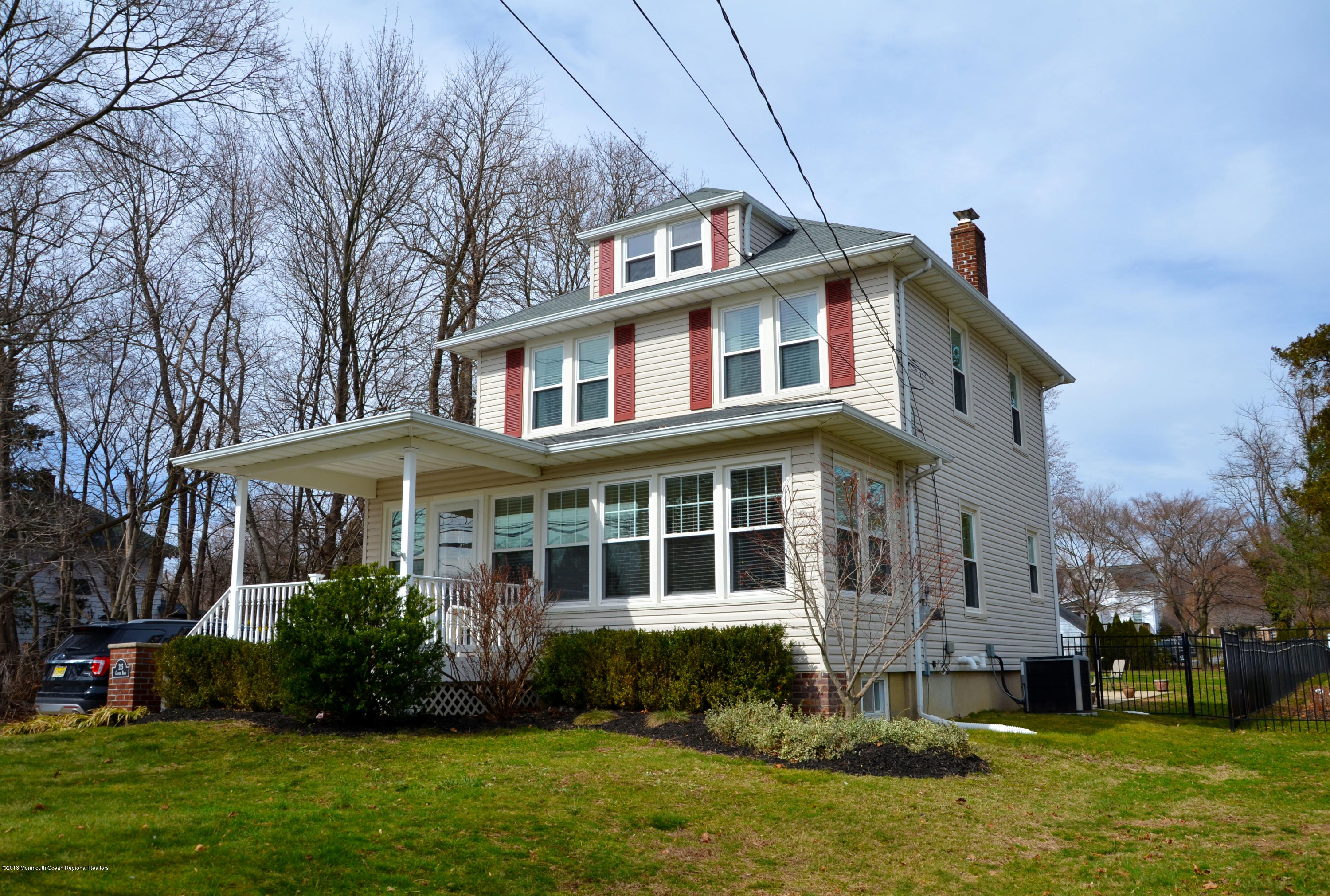 215 Cooper Road Red Bank, NJ 07701 - Photo 4 of 38 215_Cooper_6