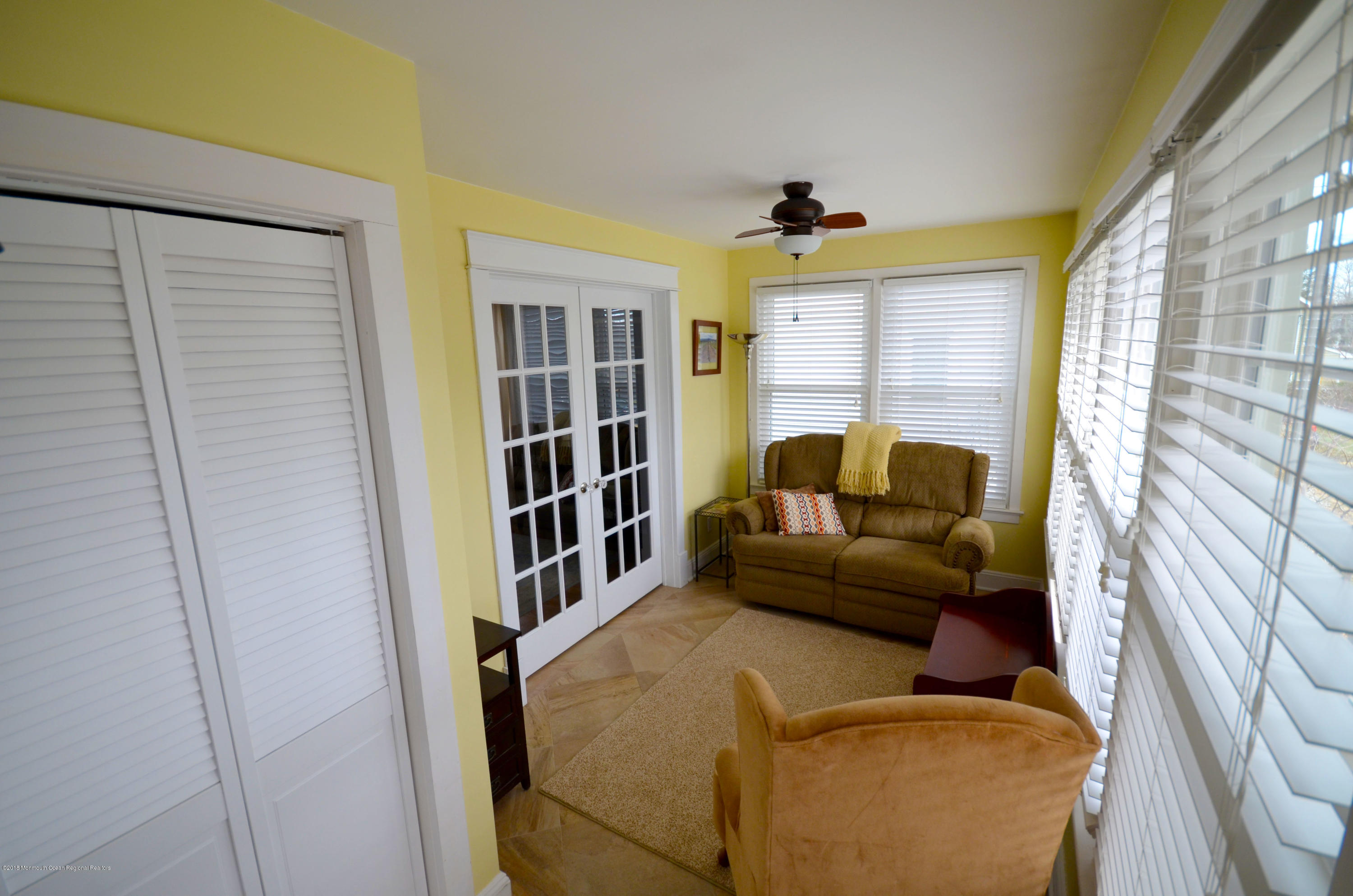 215 Cooper Road Red Bank, NJ 07701 - Photo 8 of 38 215_Cooper_24
