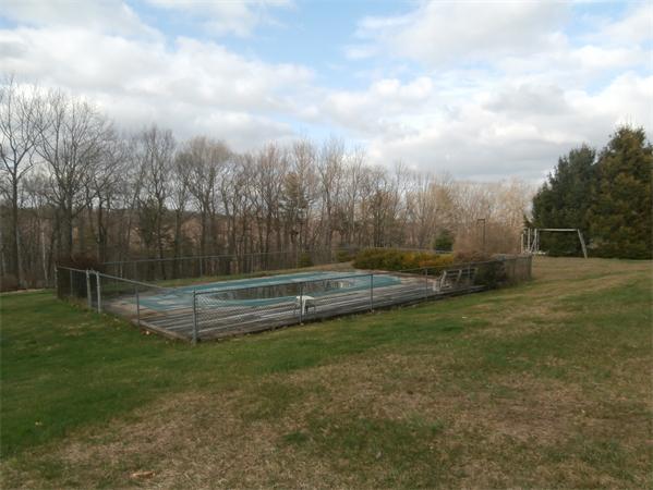 39 Old Worcester Road Charlton, MA 01507 - Photo 17 of 17 a view of outdoor space with garden