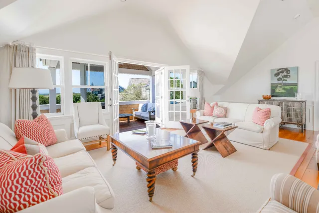 $7,200,000 | 110 Baxter Road, Nantucket, MA 02554