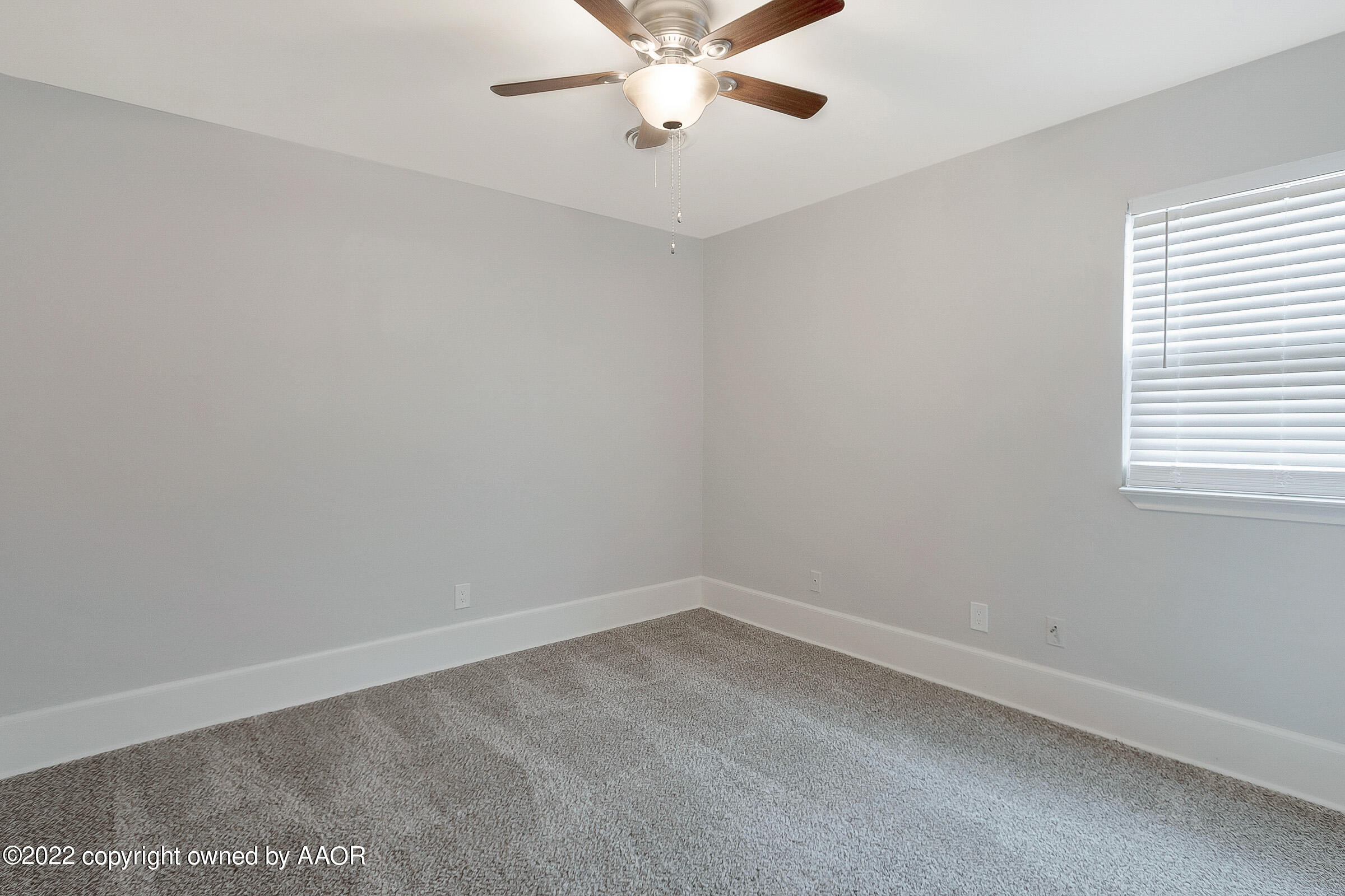 5016 Navajo Trail Amarillo, TX 79110 - Photo 23 of 32 023_Bedroom 3