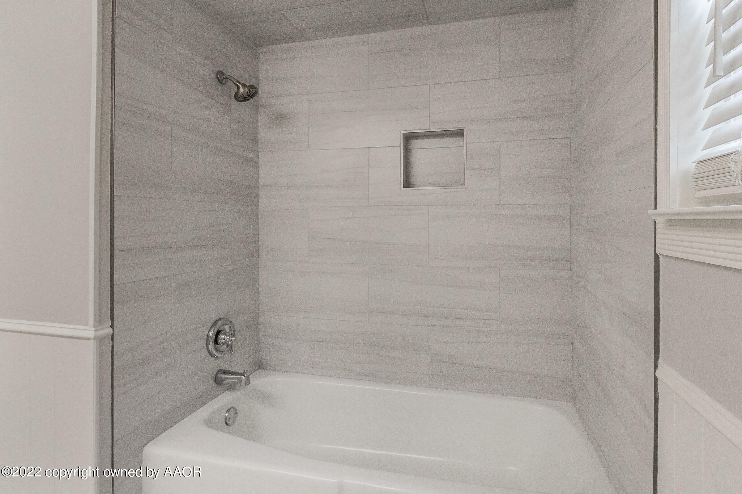 5016 Navajo Trail Amarillo, TX 79110 - Photo 25 of 32 025_Bath 2