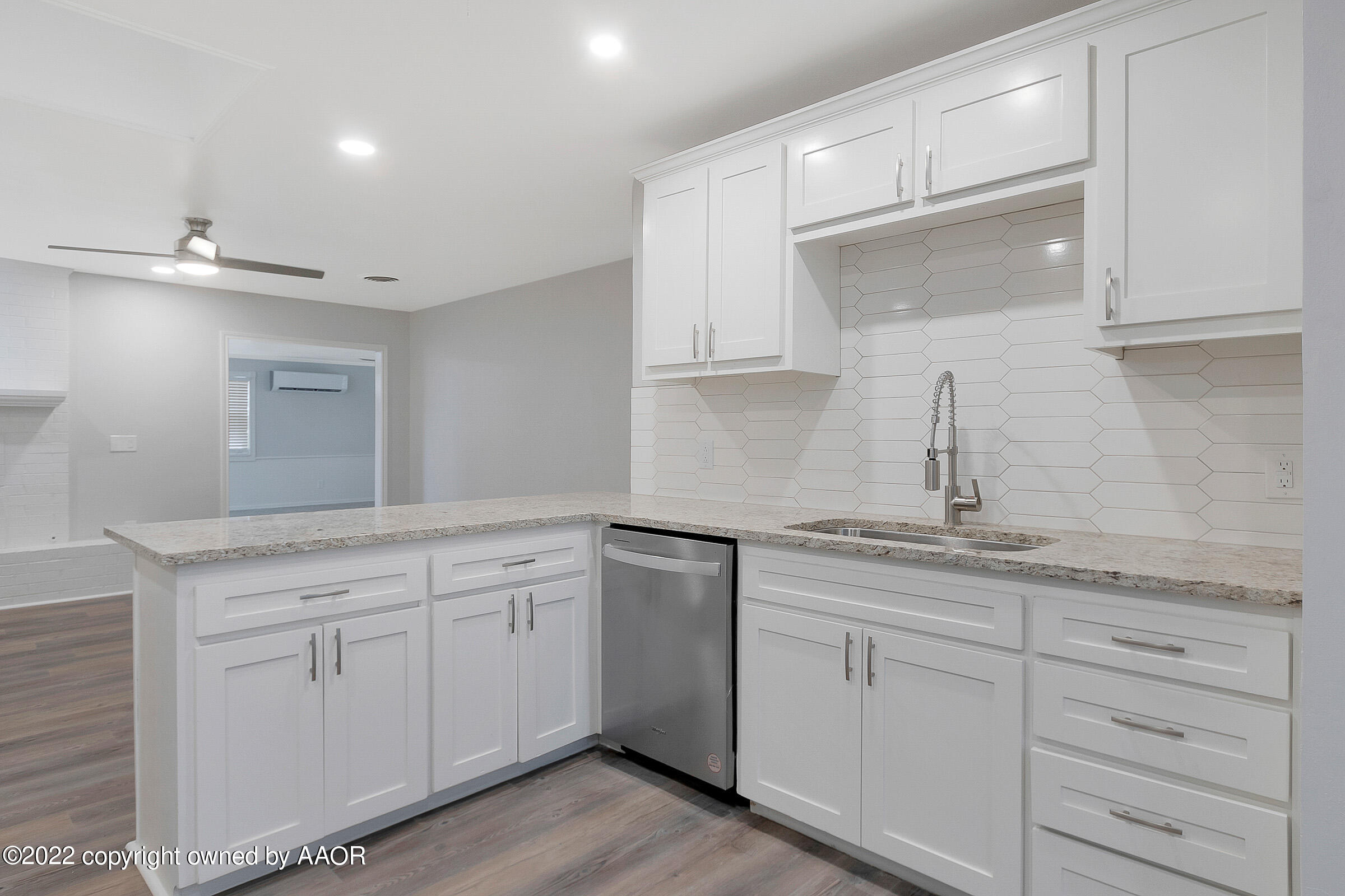 5016 Navajo Trail Amarillo, TX 79110 - Photo 10 of 32 010_Kitchen 3