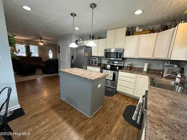 $220,000 | 203 Garriss Street, Conway, NC 27820