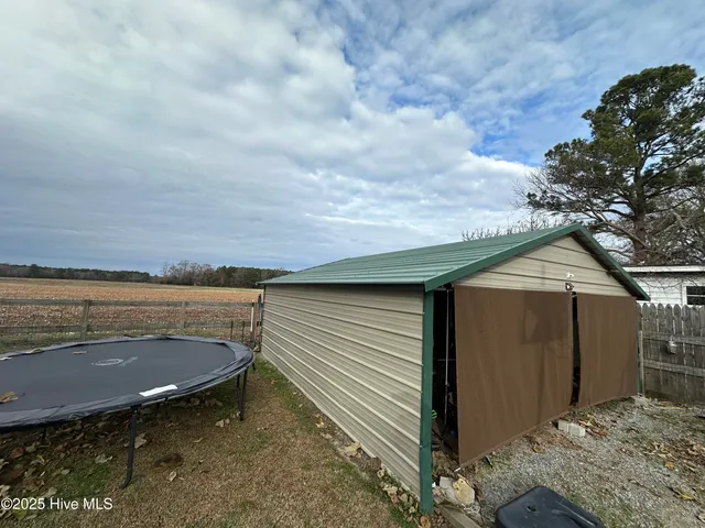 $229,900 | 203 Garriss Street, Conway, NC 27820