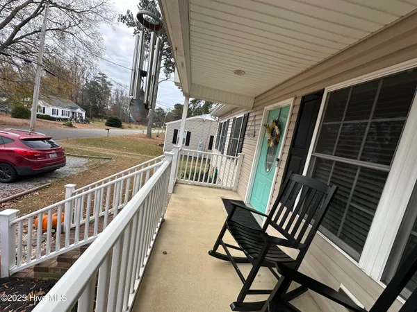 $220,000 | 203 Garriss Street, Conway, NC 27820