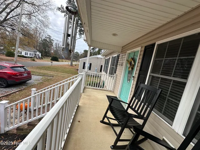 $229,900 | 203 Garriss Street, Conway, NC 27820